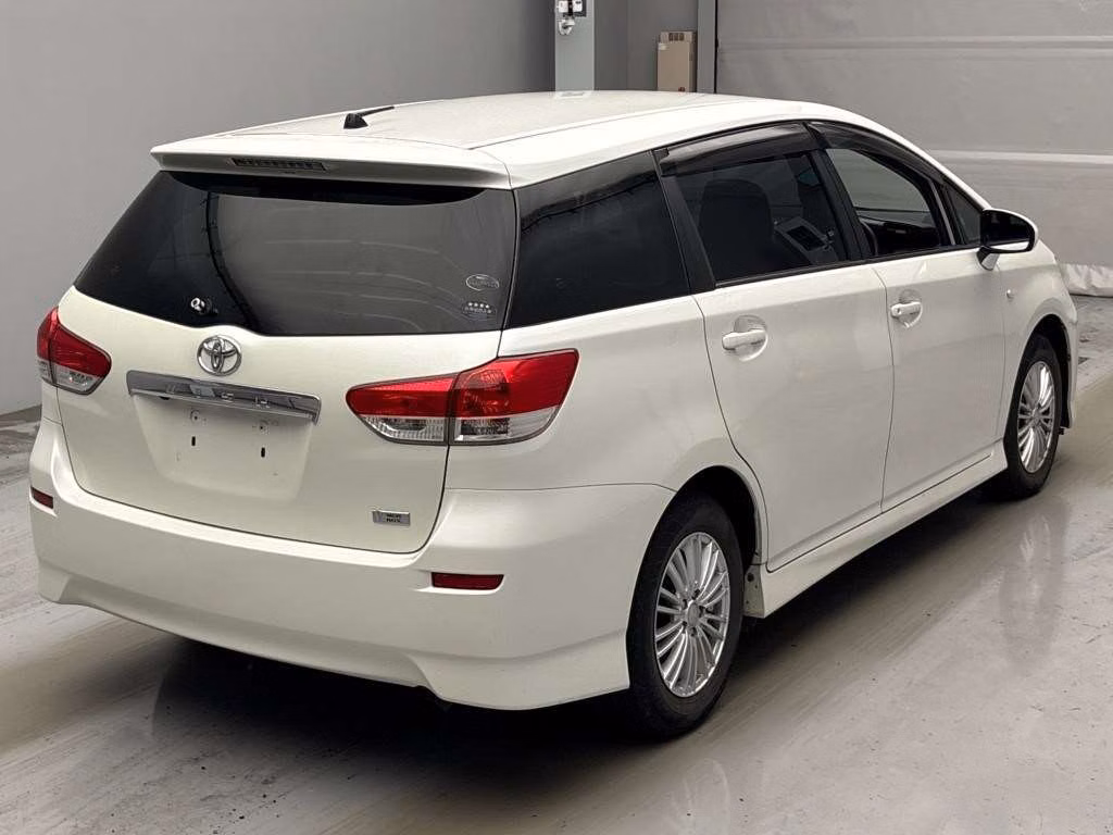 TOYOTA WISH