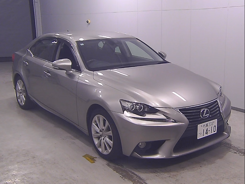 Lexus IS300h