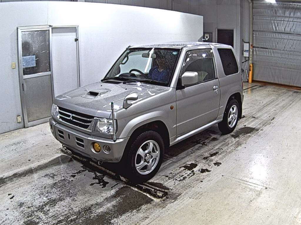 MITSUBISHI PAJERO MINI