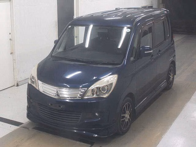 MITSUBISHI DELICA D:2