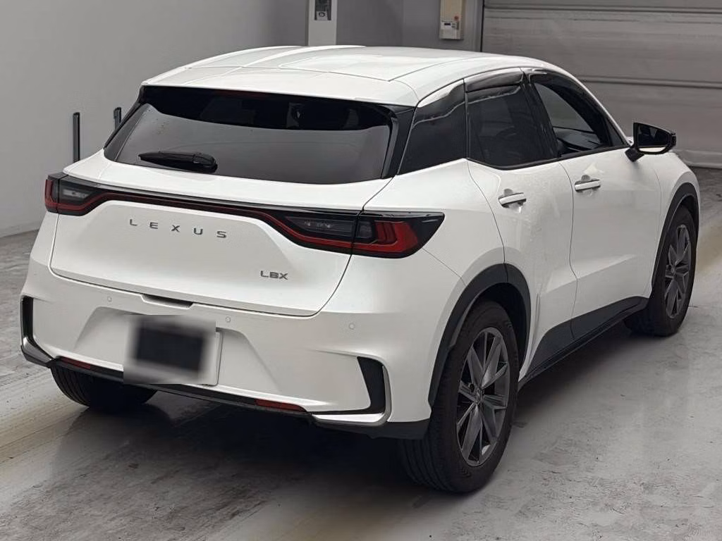 LEXUS LBX