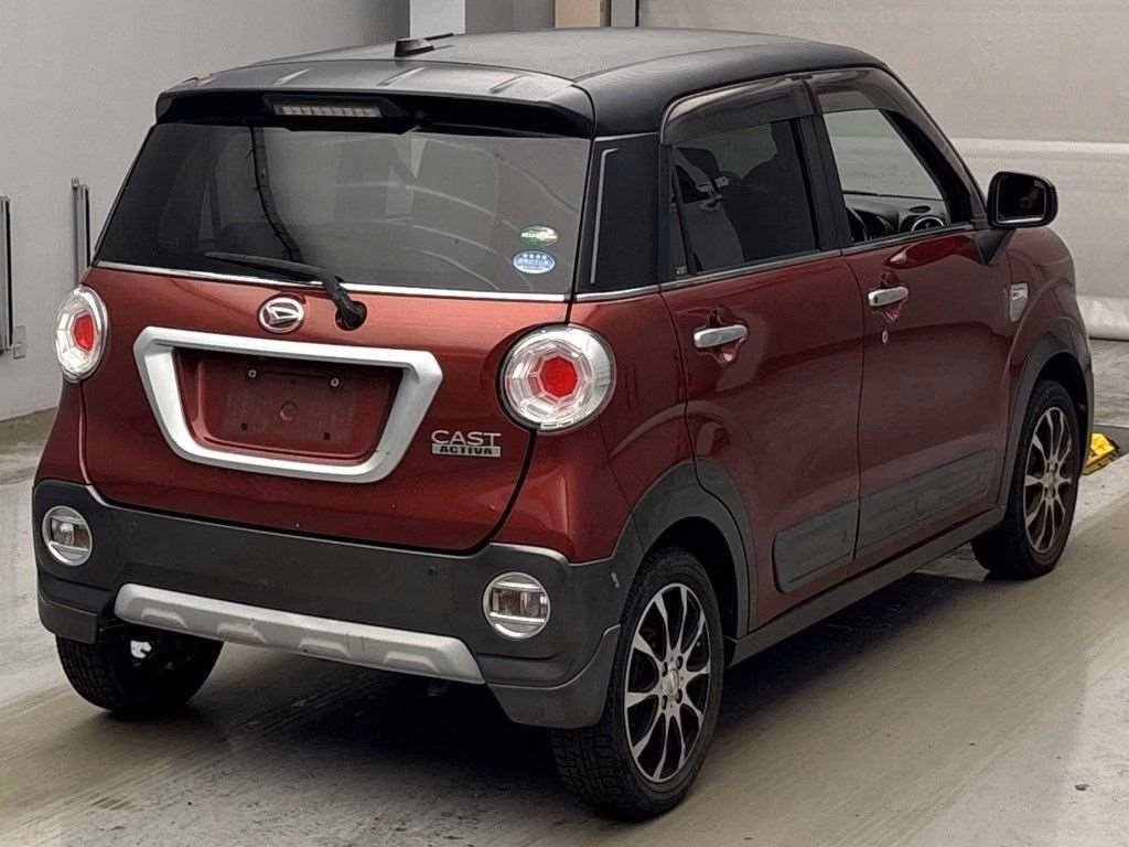 DAIHATSU CAST