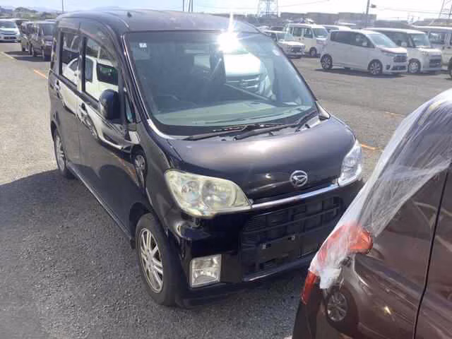 DAIHATSU TANTO EXE