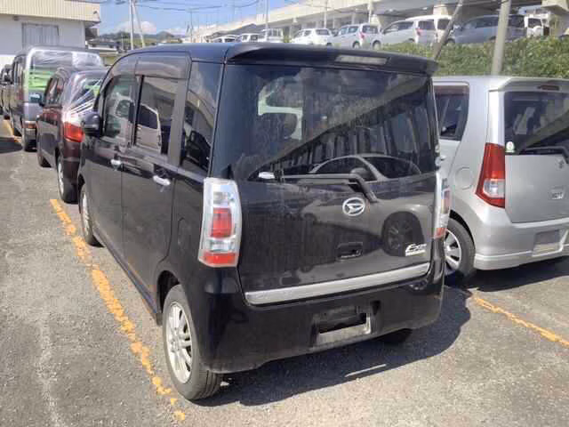 DAIHATSU TANTO EXE