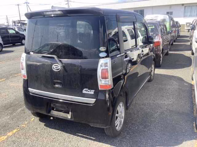 DAIHATSU TANTO EXE