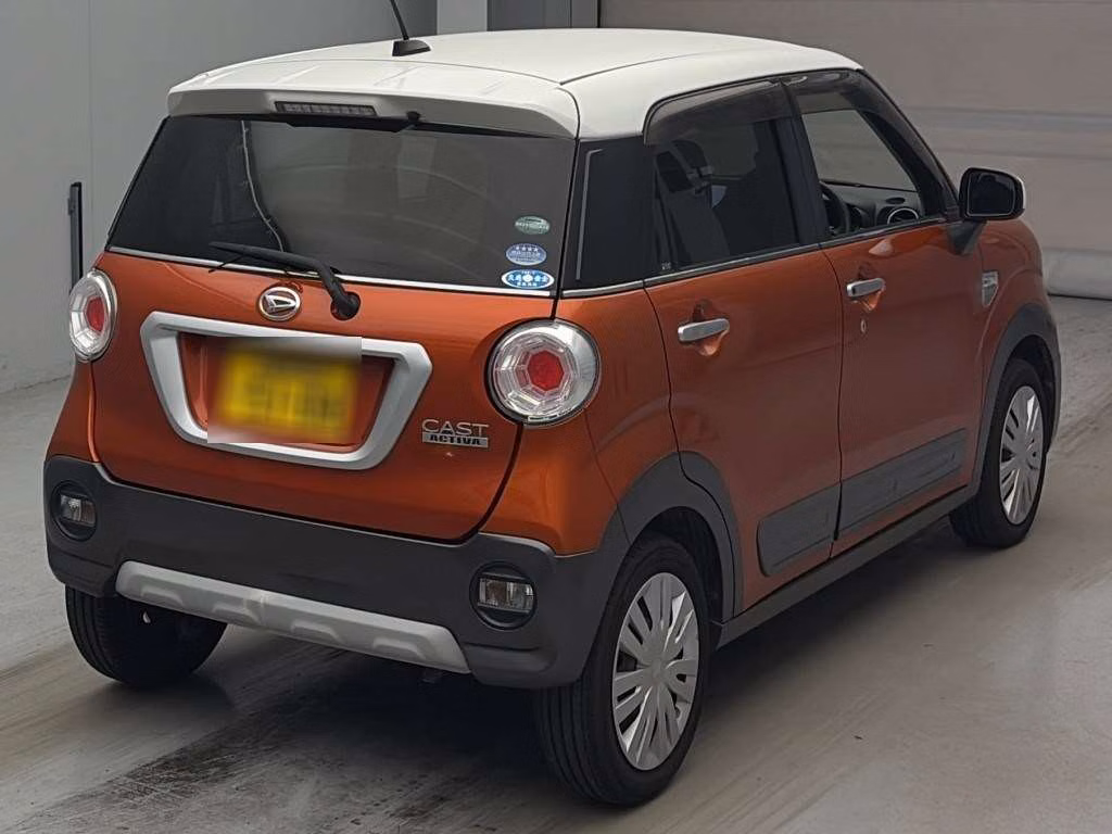 DAIHATSU CAST