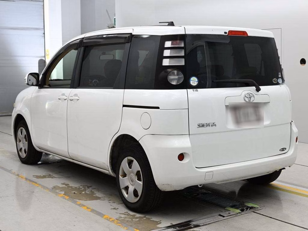 TOYOTA SIENTA