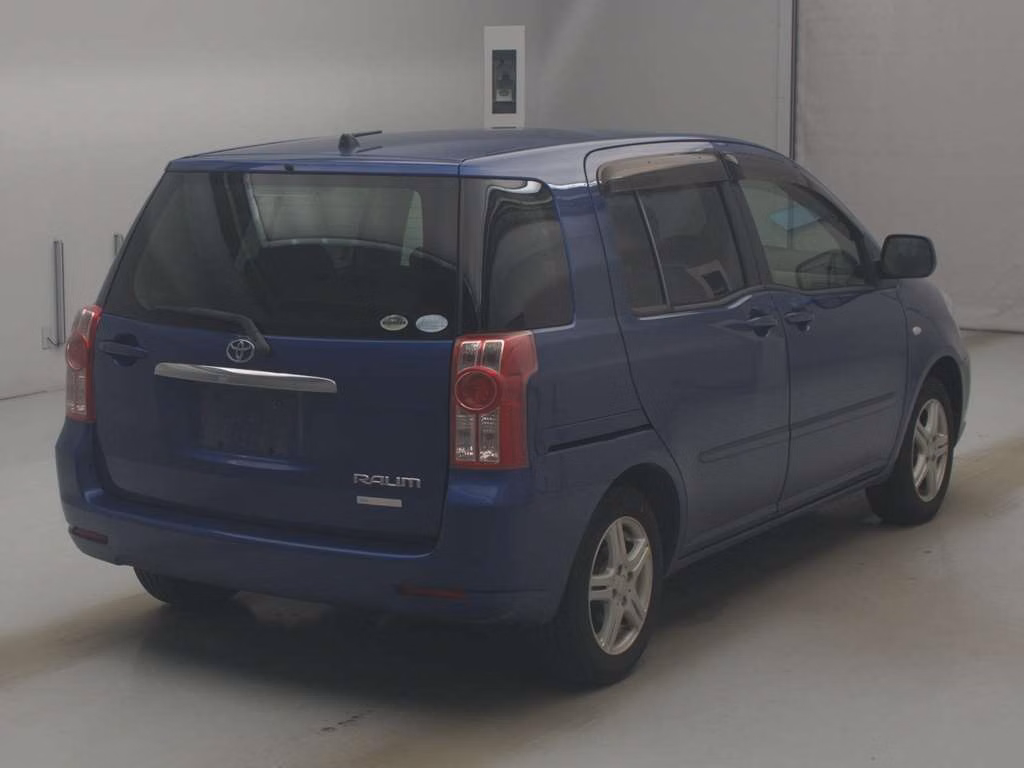 TOYOTA RAUM