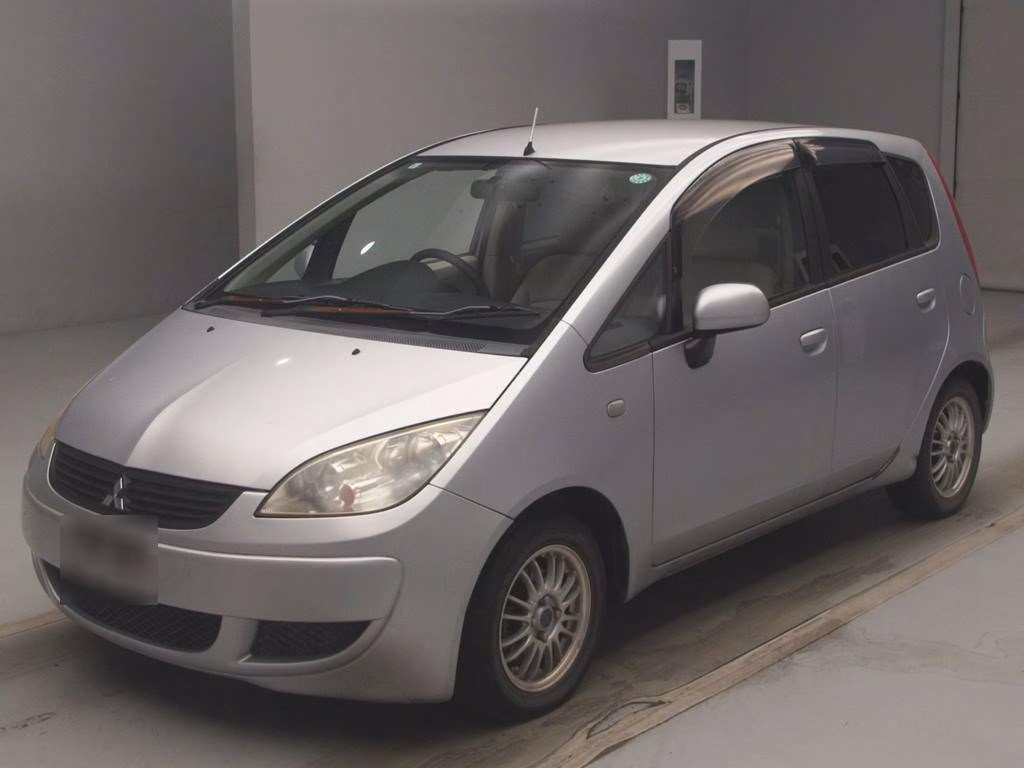 MITSUBISHI COLT