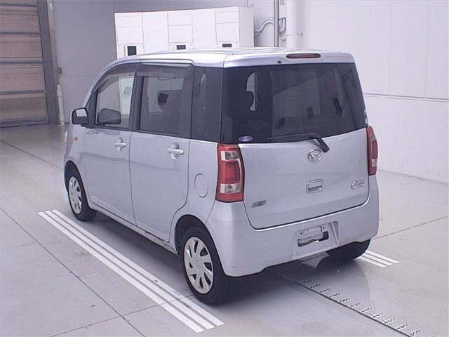 DAIHATSU TANTO EXE
