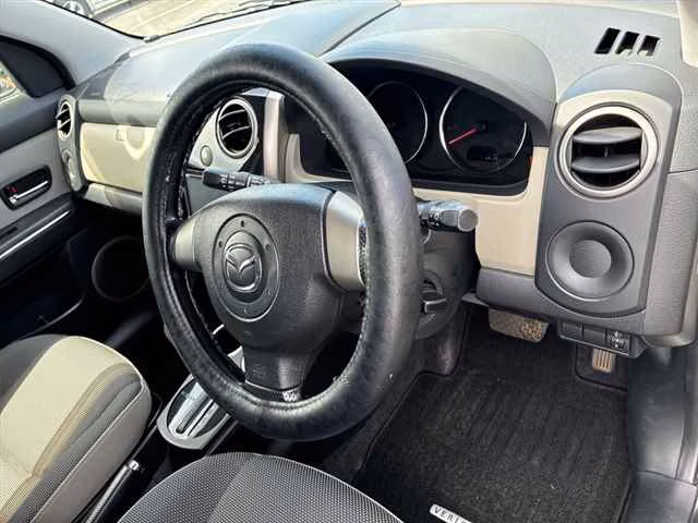 MAZDA VERISA