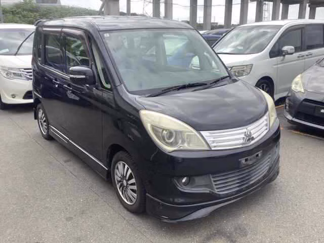 MITSUBISHI DELICA D:2