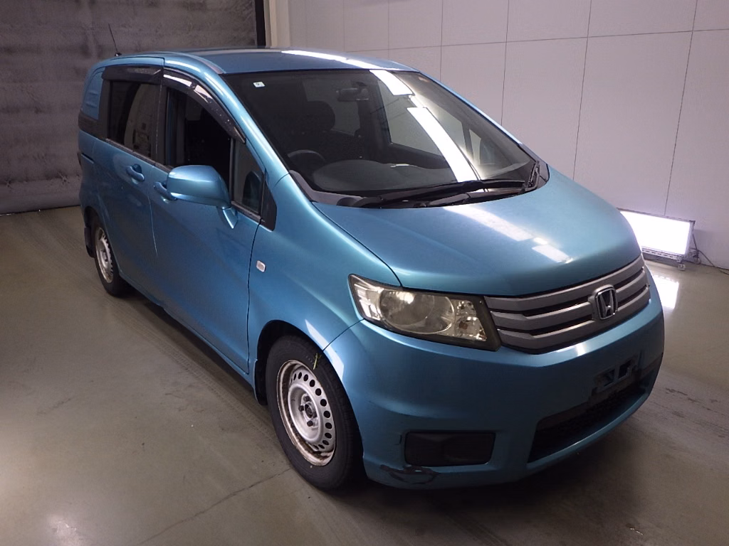 Honda Freed Spike