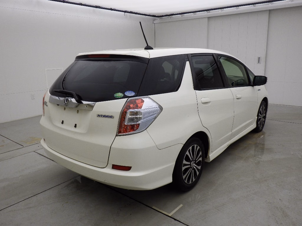 HONDA FIT SHUTTLE