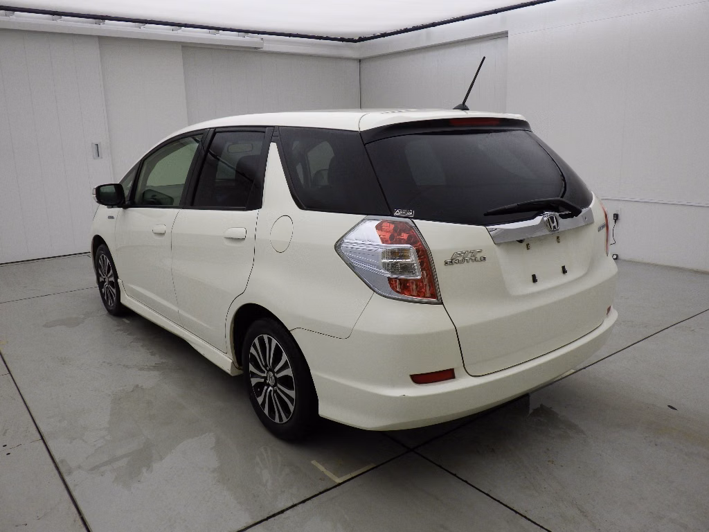 HONDA FIT SHUTTLE