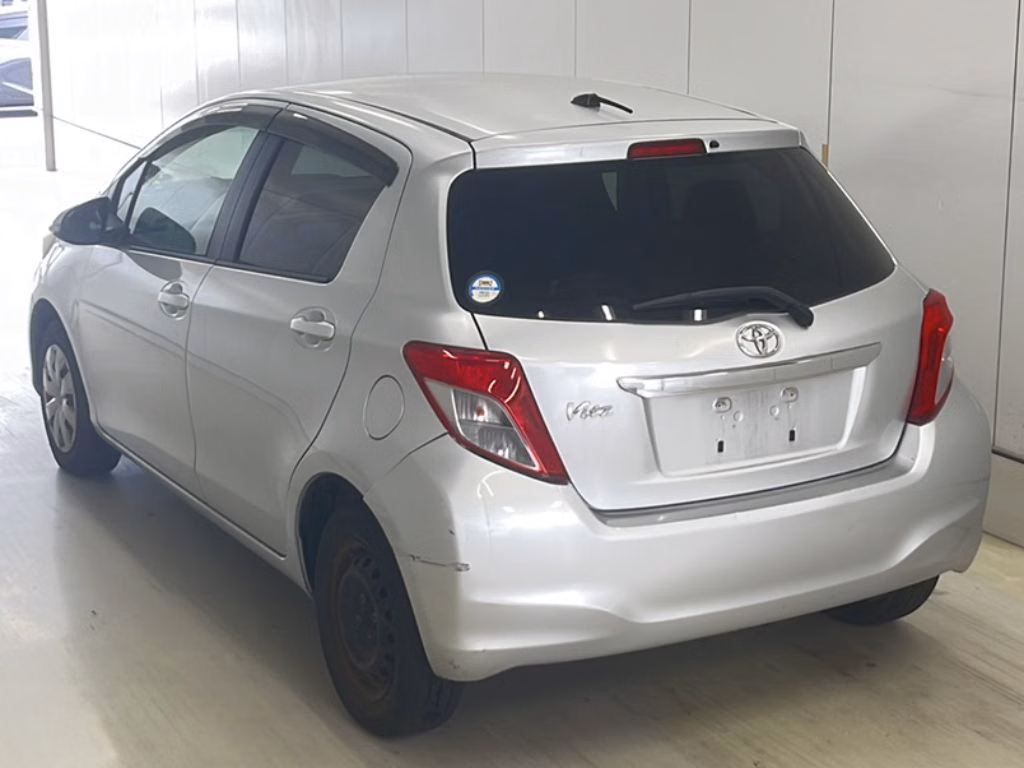 TOYOTA VITZ