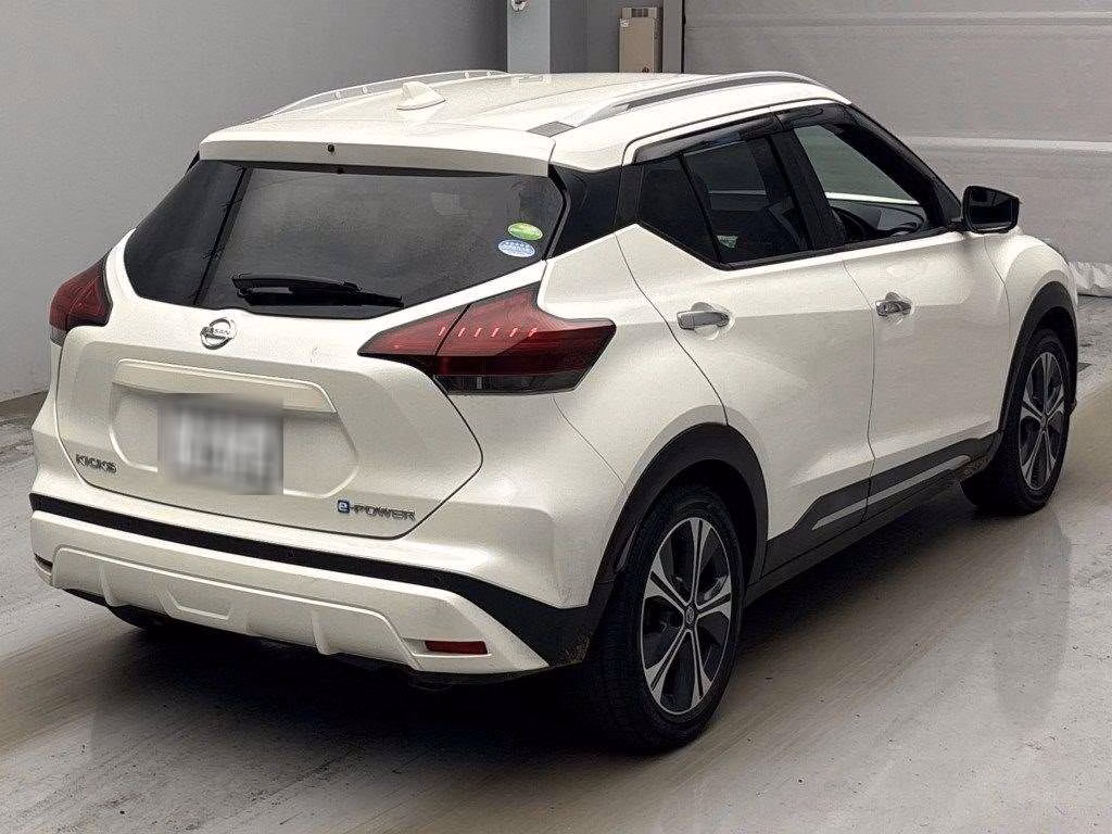 NISSAN KICKS
