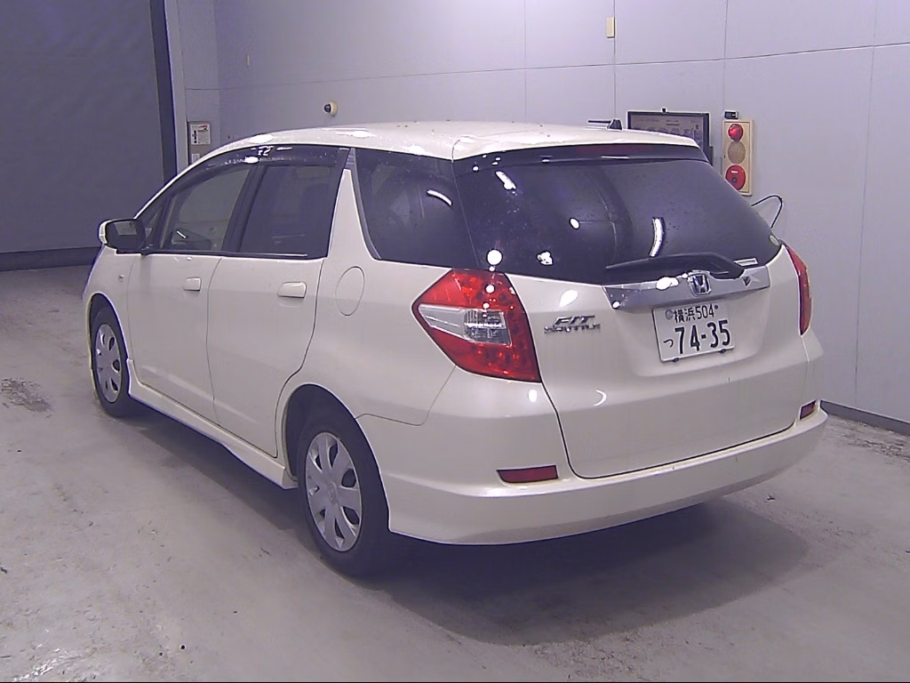 HONDA FIT SHUTTLE