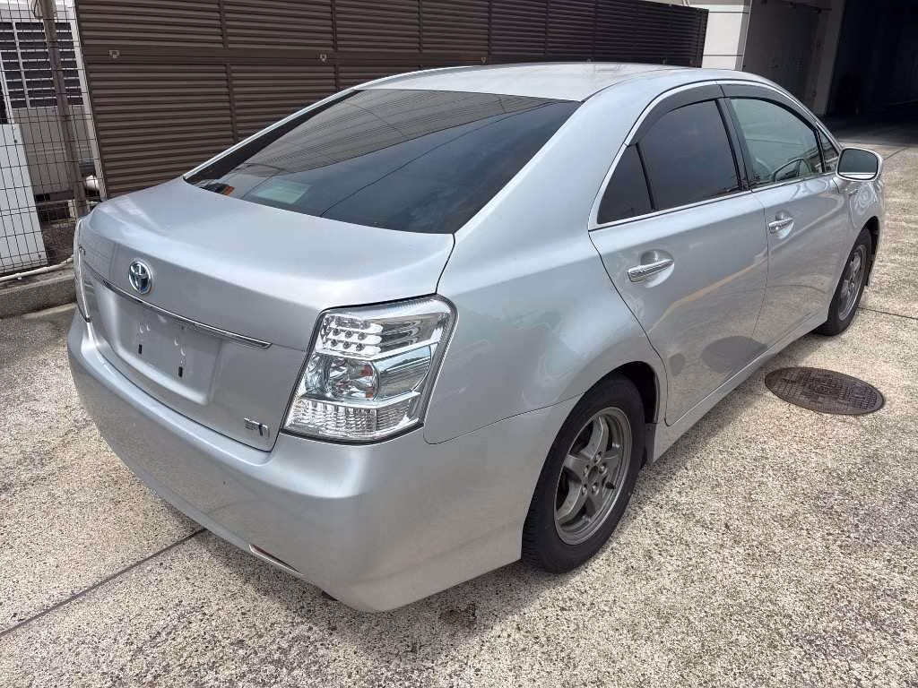 TOYOTA SAI