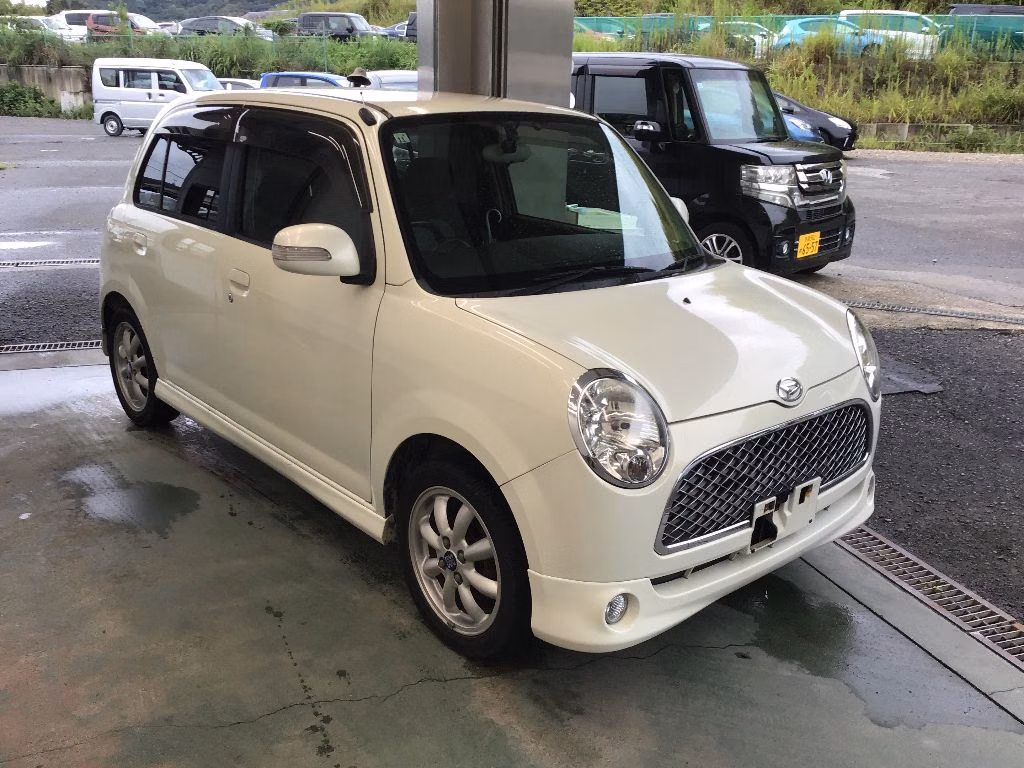 DAIHATSU MIRA GINO