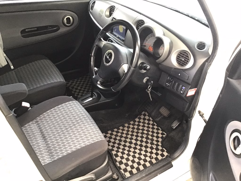 DAIHATSU MIRA GINO