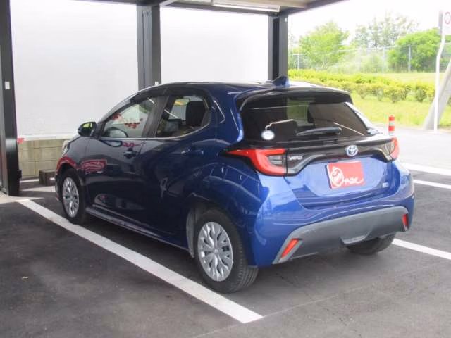 TOYOTA YARIS