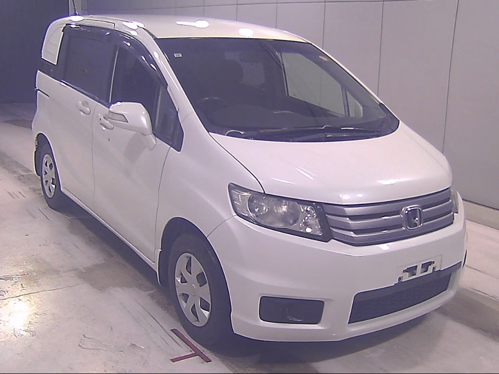 HONDA FREED SPIKE
