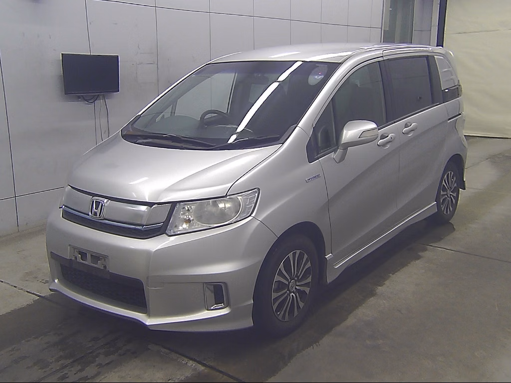 HONDA FREED SPIKE