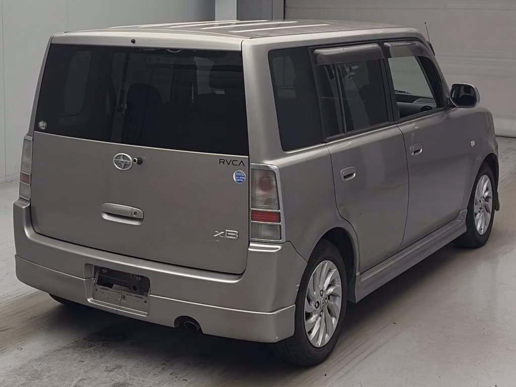 TOYOTA BB