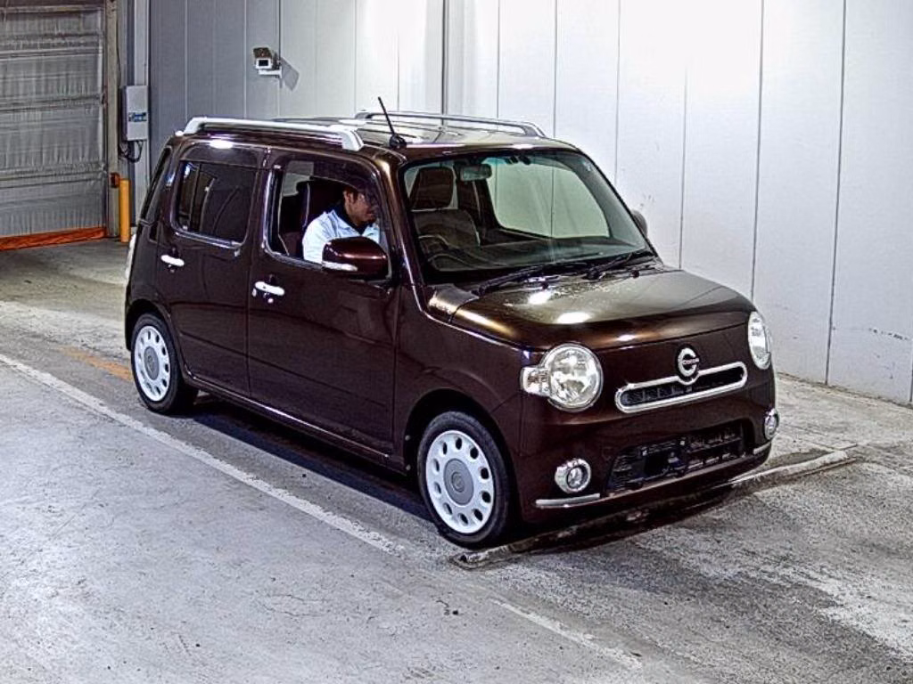 DAIHATSU MIRA COCOA