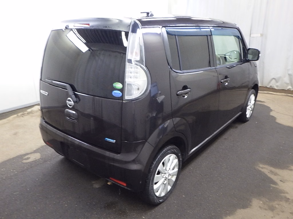 NISSAN MOCO