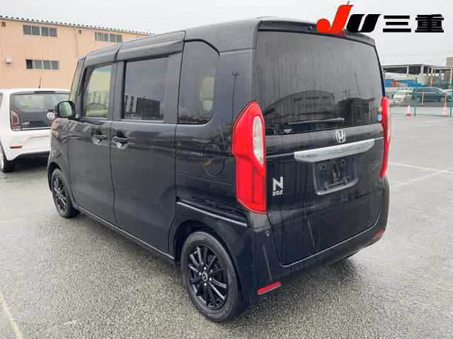 HONDA N-BOX