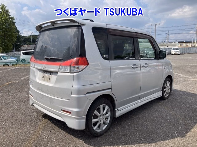 MITSUBISHI DELICA D:2