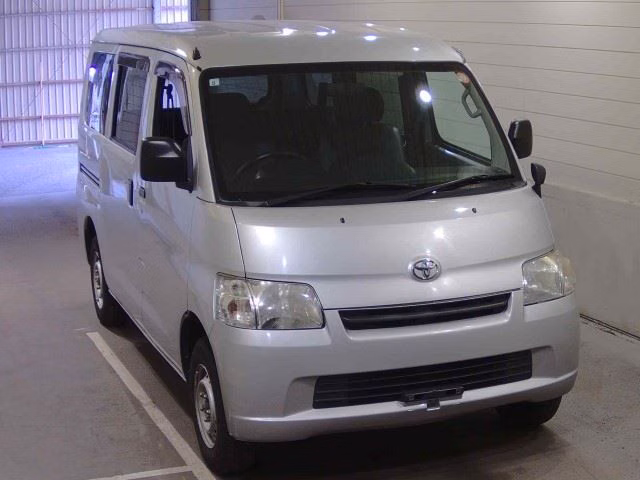 TOYOTA LITE ACE