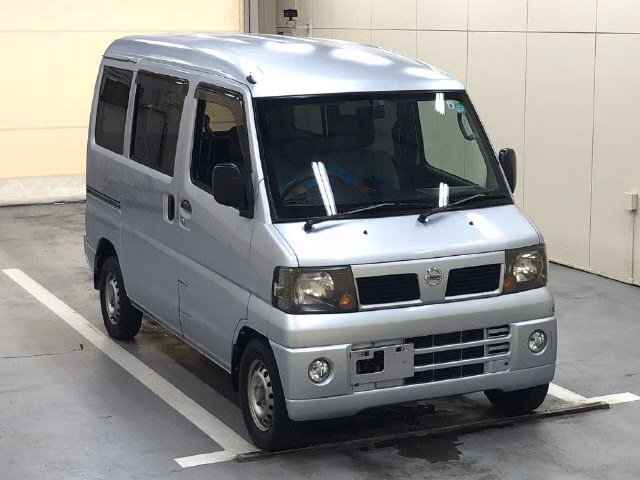 NISSAN CLIPPER