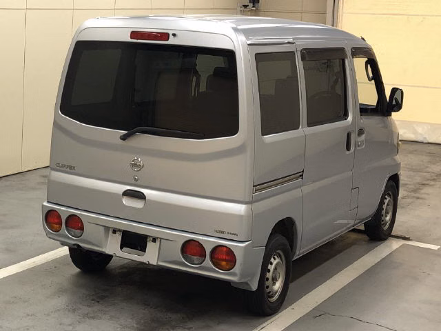 NISSAN CLIPPER
