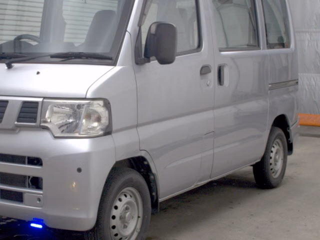 NISSAN NV100 CLIPPER