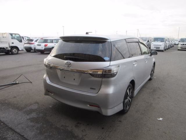 TOYOTA WISH