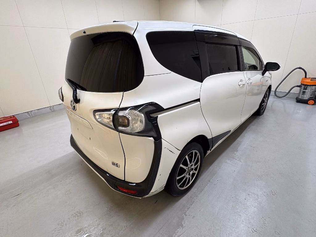 TOYOTA SIENTA