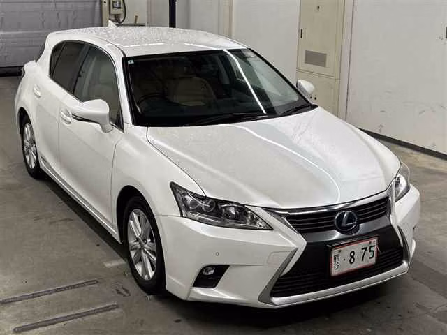 Lexus CT200h