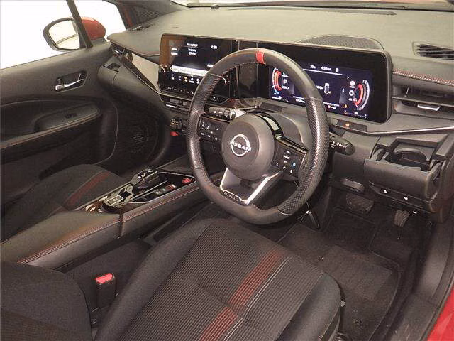 NISSAN AURA