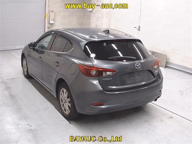 MAZDA AXELA