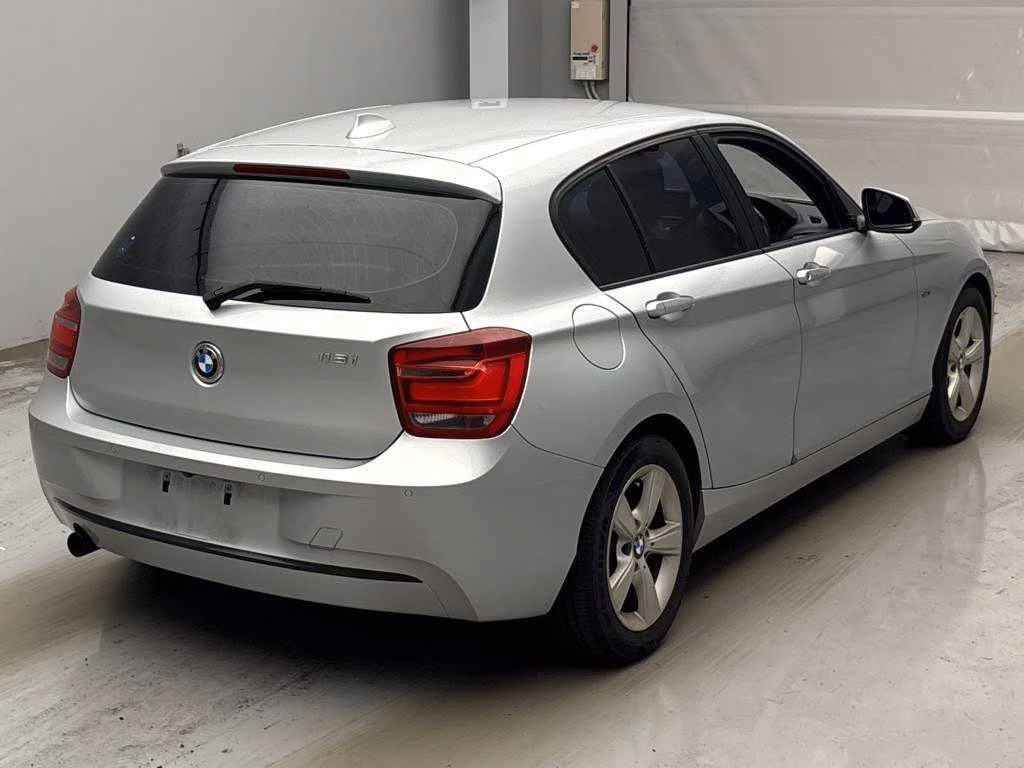 BMW 1-SERIES