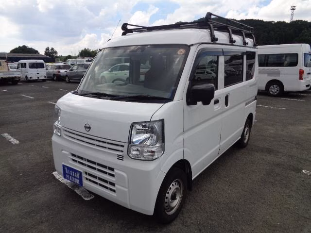 NISSAN NV100 CLIPPER