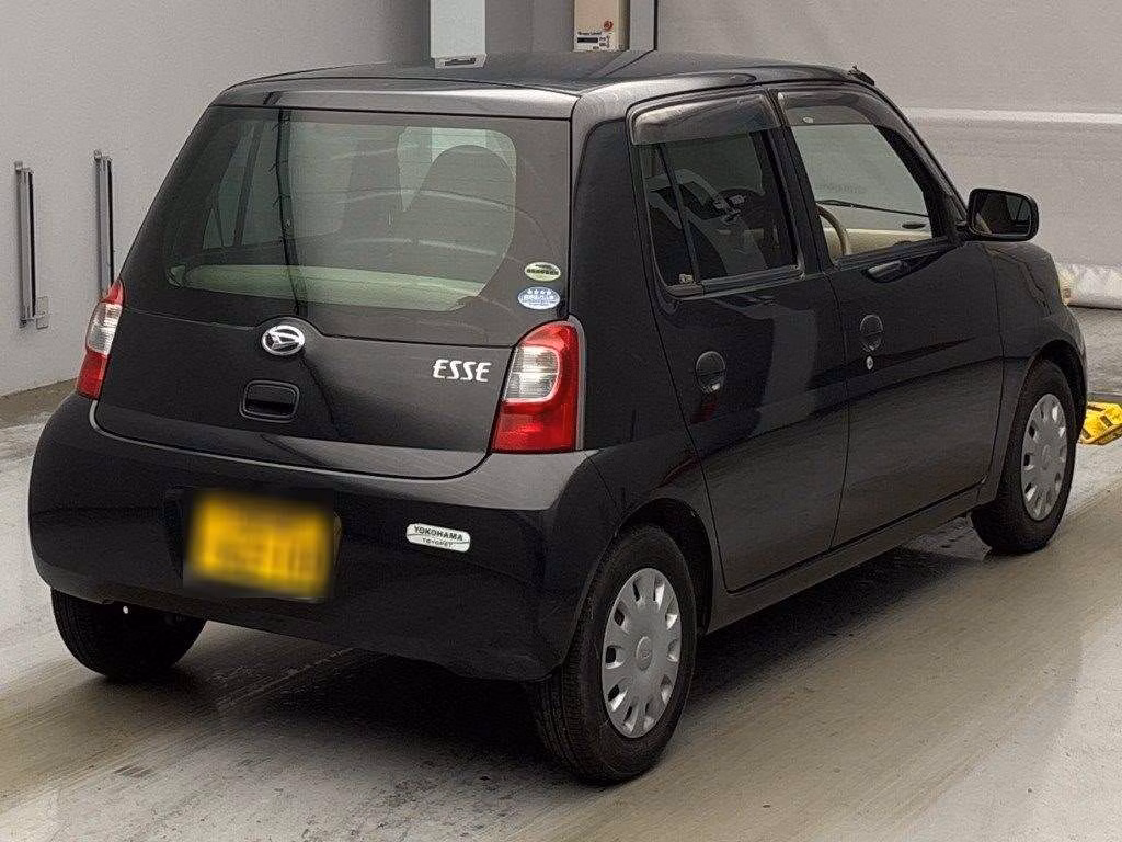 DAIHATSU ESSE