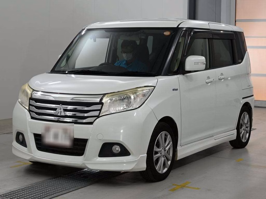 Mitsubishi Delica D:2