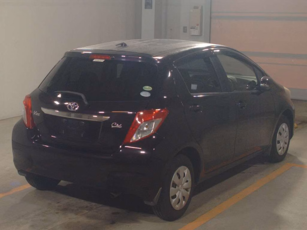TOYOTA VITZ
