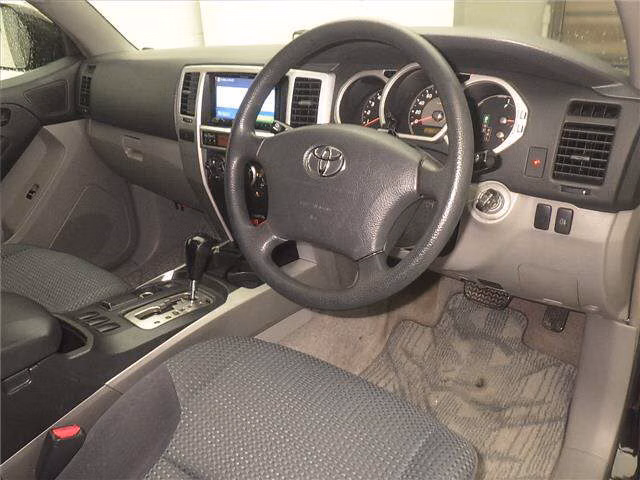 TOYOTA HILUX SURF