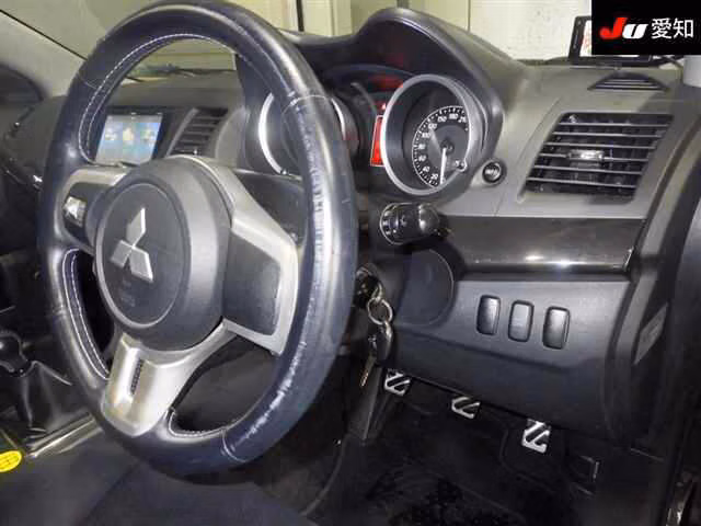 MITSUBISHI LANCER EVOLUTION