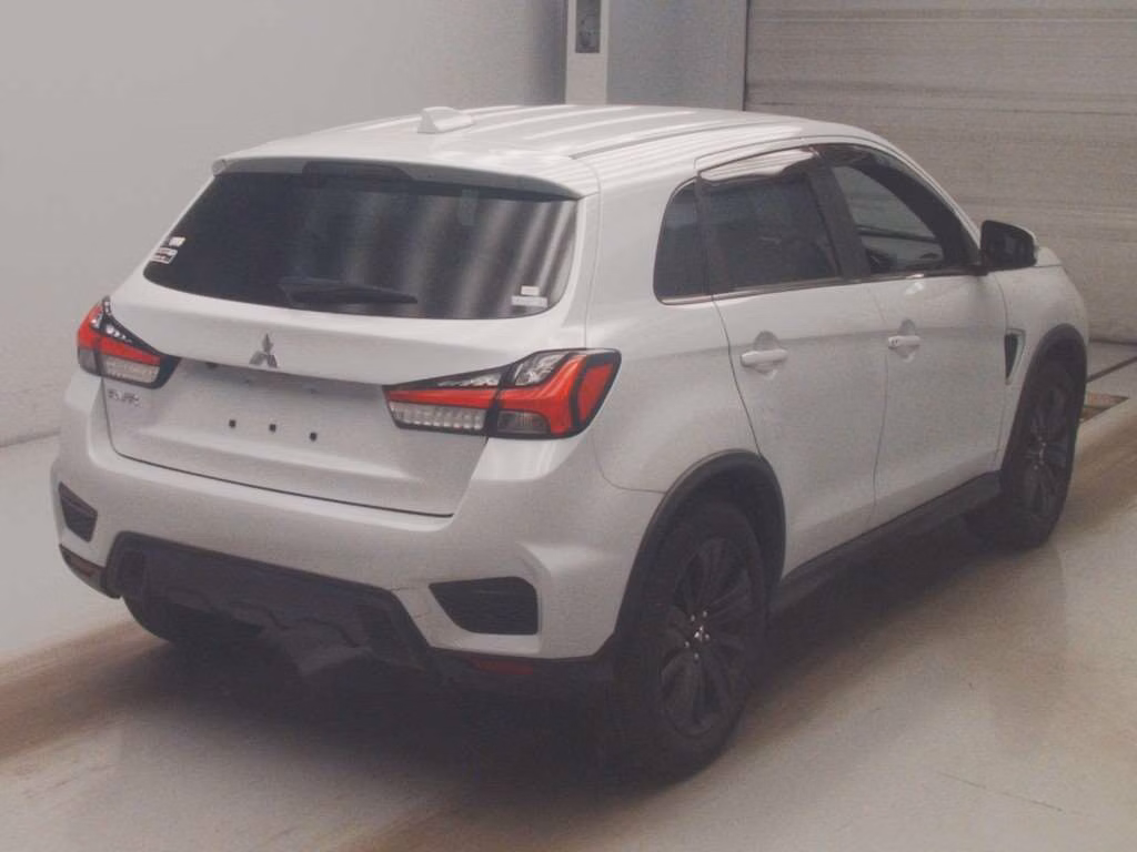MITSUBISHI RVR
